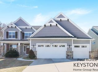 4670 Catalpa Dr SE, Grand Rapids, MI 49546