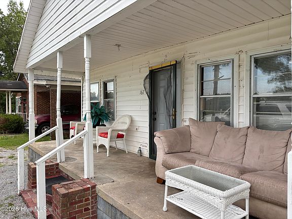 5th image of 167 Larry Avenue