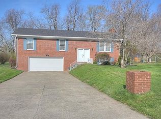 111 Blue Ridge Dr, Berea, KY 40403