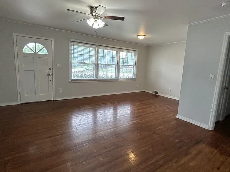 1908 S Joplin St — Photo 2