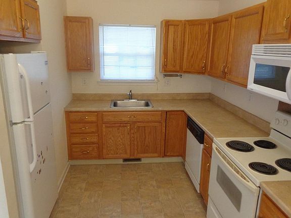 5th image of 360 E Harvest Ln