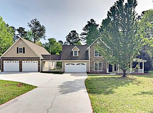 5393 Forest Ridge Dr, Loganville, GA 30052