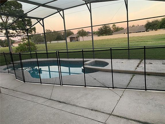 3rd image of 5215 Los Palma Vista Dr