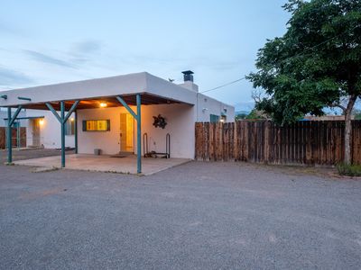 612 Candelaria Rd NW, Albuquerque, NM, 87107