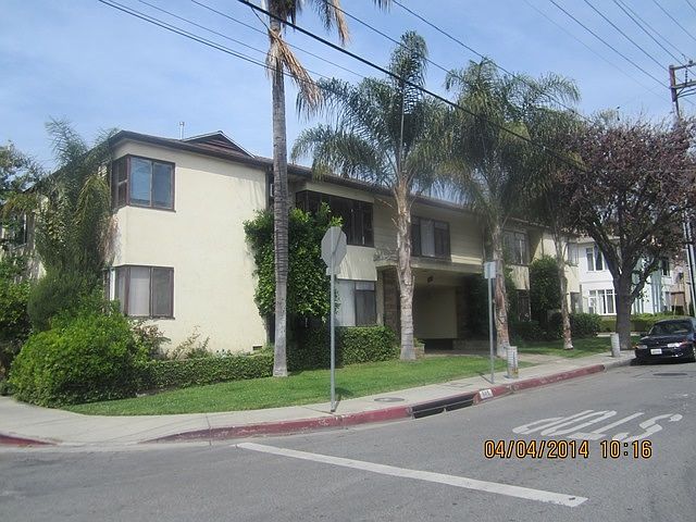 1st image of 905 N Sweetzer Ave APT 2