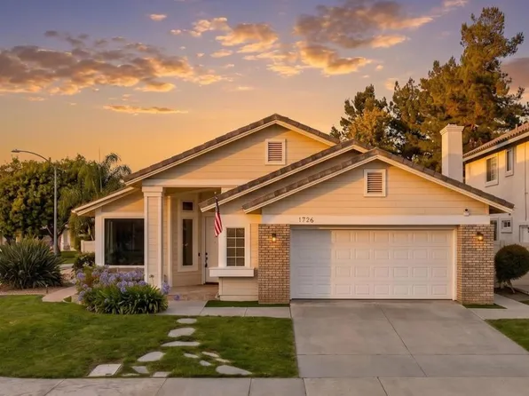 1726 Medinah Rd, San Marcos, CA 92069