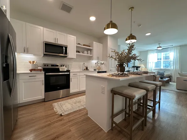 (undisclosed Address), Austin, TX 78724