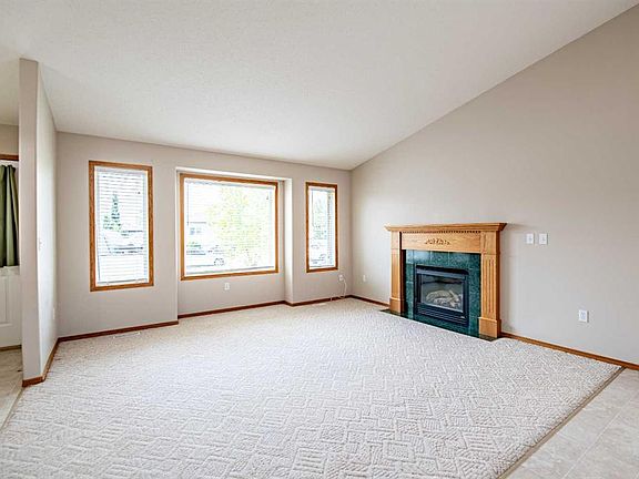 3rd image of 19 N Fulmar Close