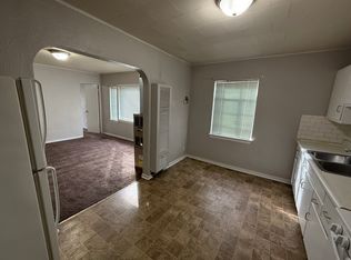 206 Locust St APT 9, Burlington, IA 52601