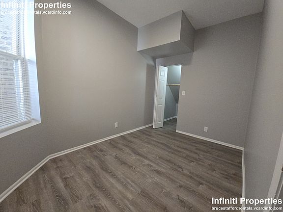 5th image of 6435 S Eberhart Ave #1