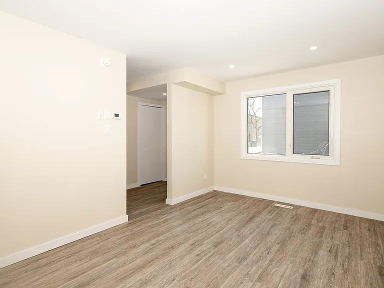 1415 Rothesay St #10 — Photo 13