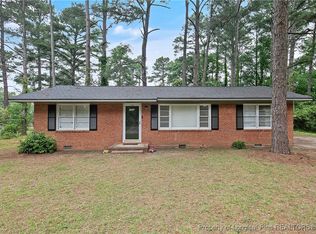 7522 Crown Ave, Fayetteville, NC 28303