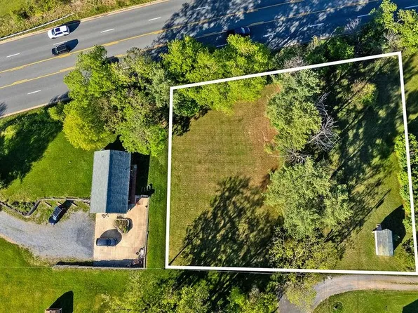 Montrose Dr, Fishersville, VA 22939