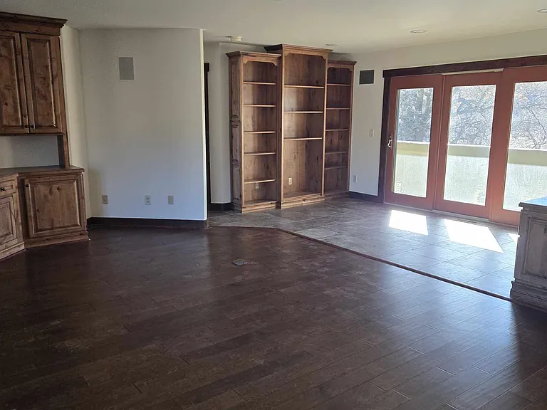 28221 Cumberland Rd — Photo 5