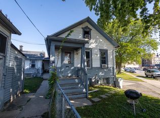 734 W Windlake Ave #738, Milwaukee, WI 53204