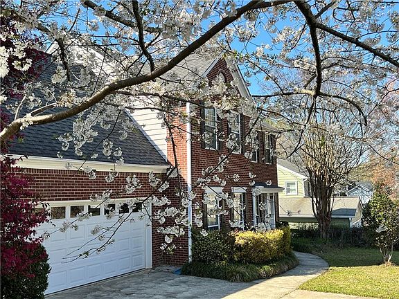 2nd image of 5415 Taylor Rd