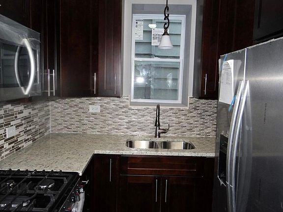 4th image of 1322 S 48th Ct Unit 1
