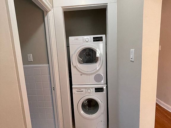 4th image of 6475 Nottingham Ave #1W