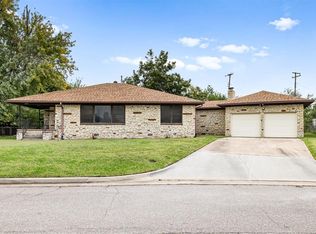 609 Thompson Dr, El Reno, OK 73036