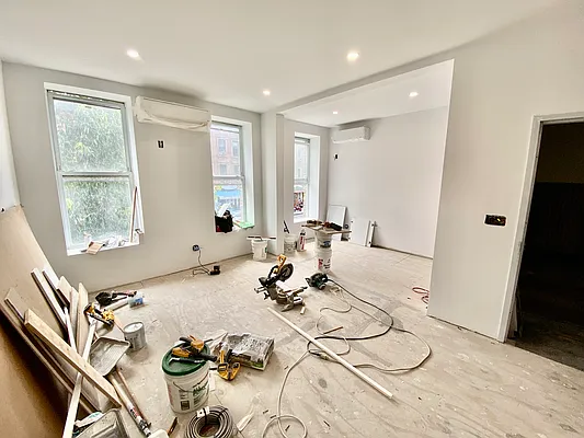 Rented by Compass | media 10