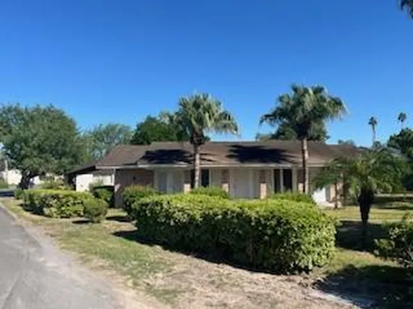 8 Country Club Rd, Brownsville, TX 78520
