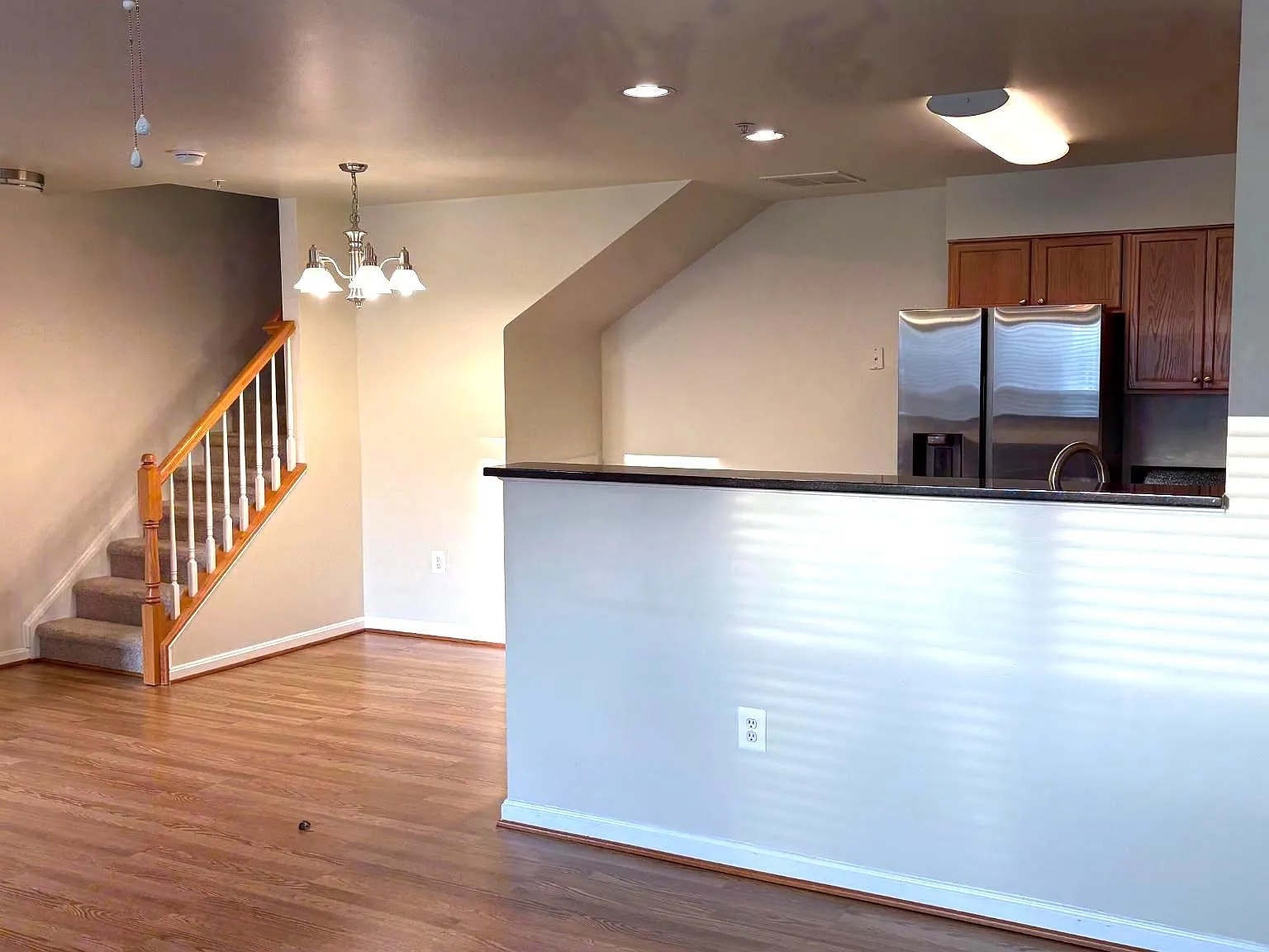 3 bed, 2.5 bath, 1584 sqft, $2,650 — Photo 3