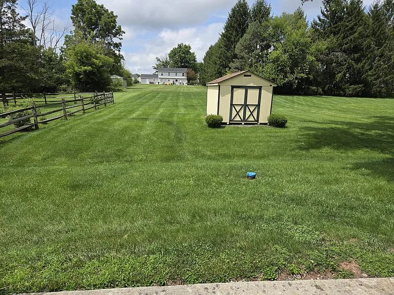 2499 Rhoads Rd — Photo 2