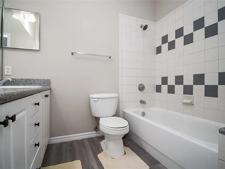 7794 Plantation Cir — Photo 12