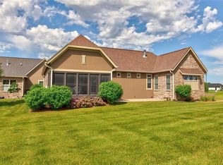 445 S Crescent Way, West Des Moines, IA 50266