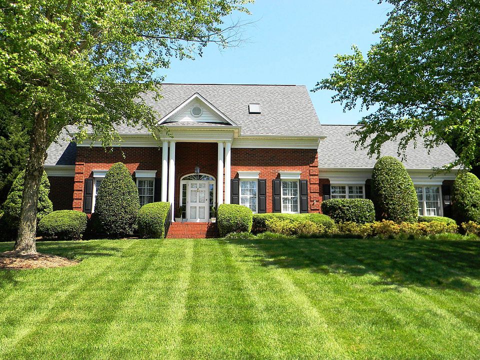 1st image of 2618 Ashbourne Dr