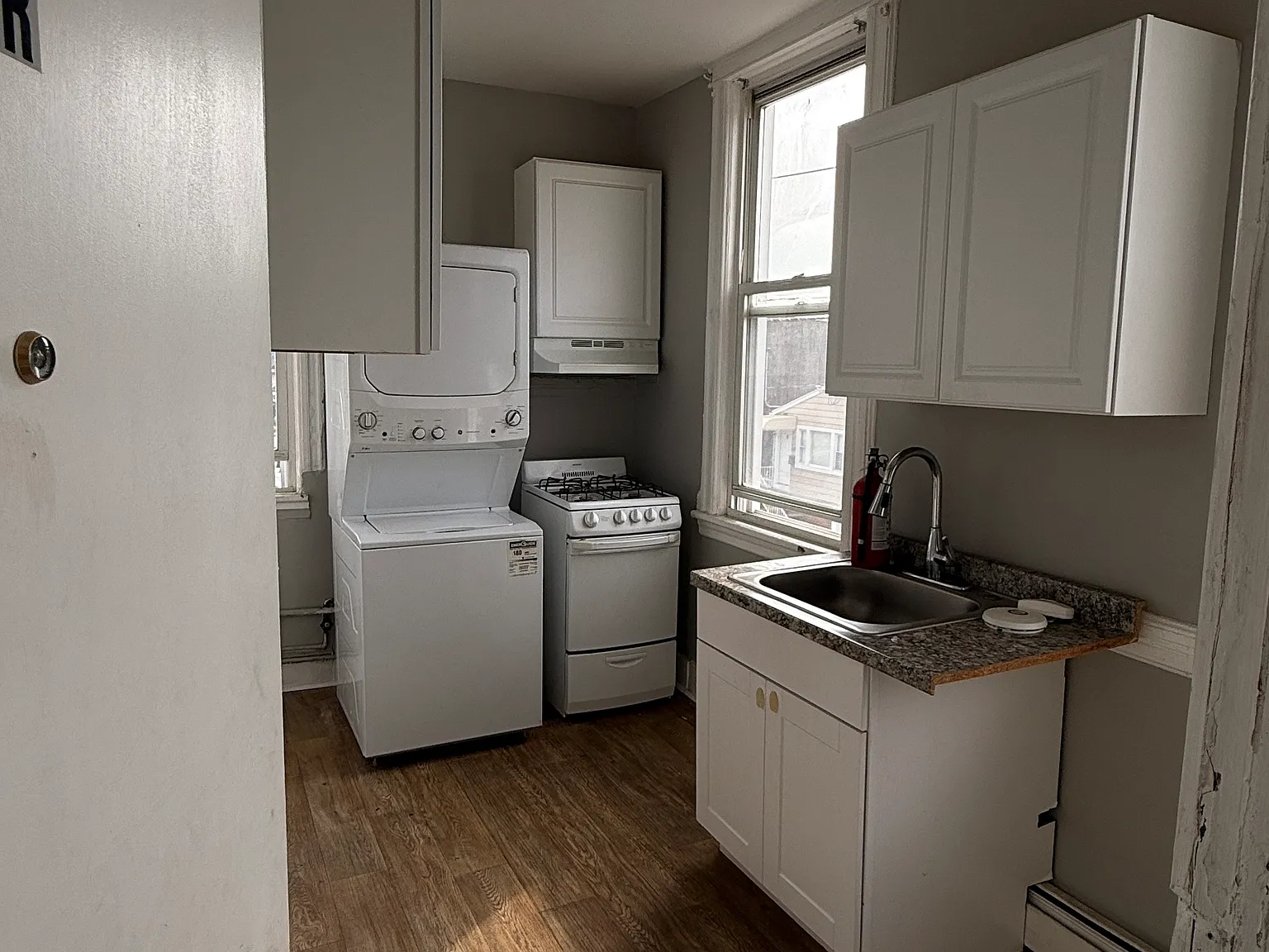 2 bed, 650 sqft, $1,895 — Photo 3