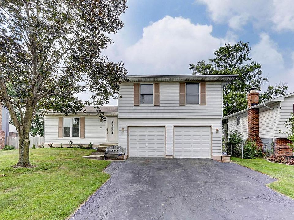 1st image of 2303 Park Ridge Dr