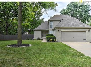 7764 Monrovia St, Lenexa, KS 66216