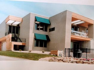 840 N Sandhurst Dr, Salt Lake City, UT 84103