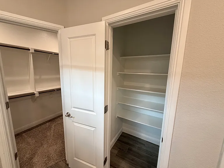 2340 Goodnight Ranch Dr — Photo 16