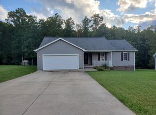 143 Driftwood Dr, Shady Spring, WV 25918