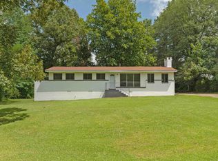 690 Dates Cir, Bessemer, AL 35023