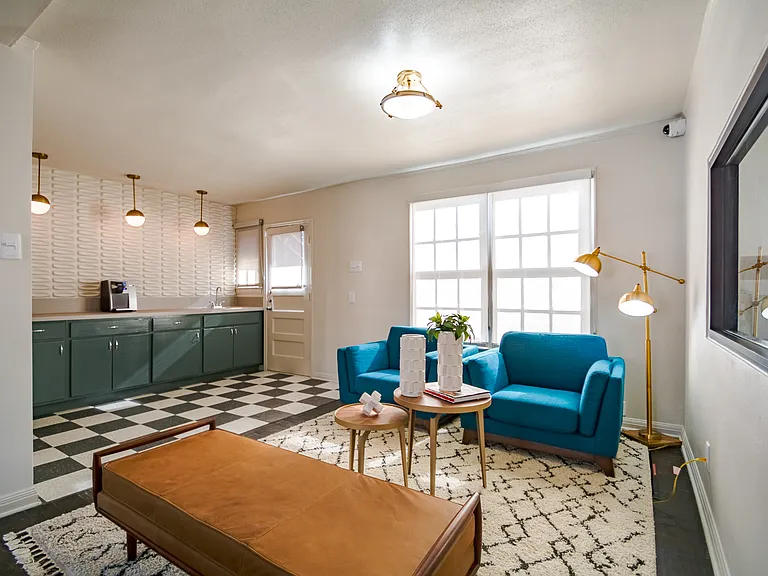 Urban Living in our Kessler Park Apartment Homes — Photo 31