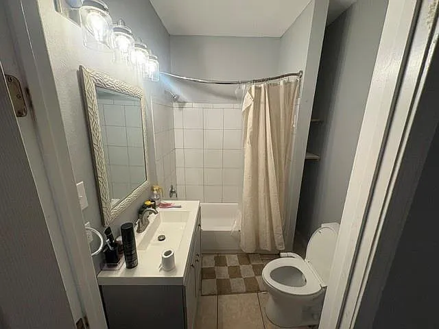 505 S Alexander St — Photo 9