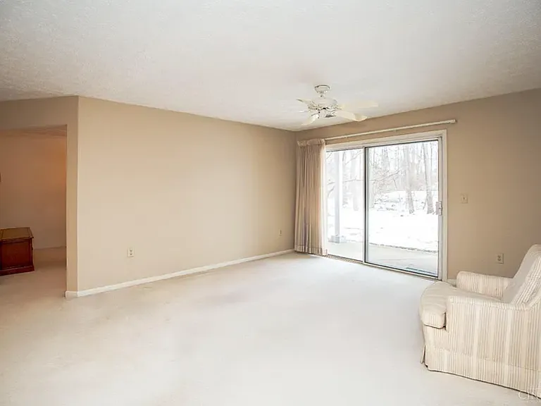830 Carrington Pl #102 — Photo 4