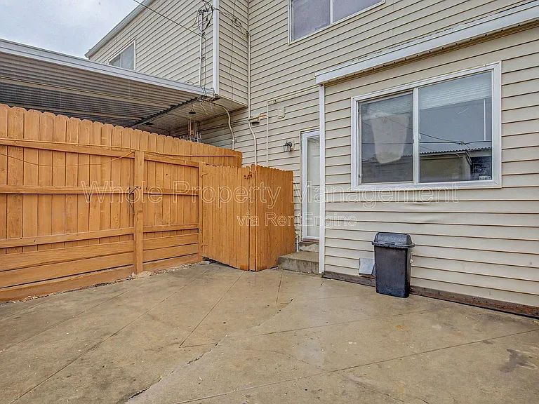 8705 Santa Fe Dr — Photo 19