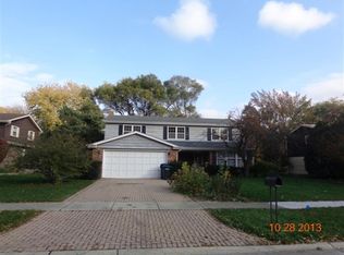 1931 Cypress Ln, Northbrook, IL 60062