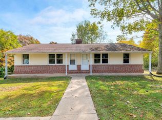 1482 W River Rd, Scottsville, VA 24590