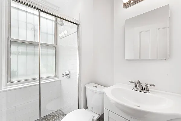 Rented by Compass | media 30