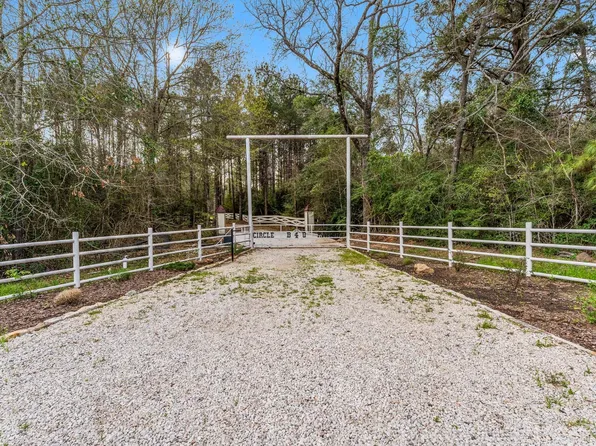 2460 Fm 3126, Livingston, TX 77351