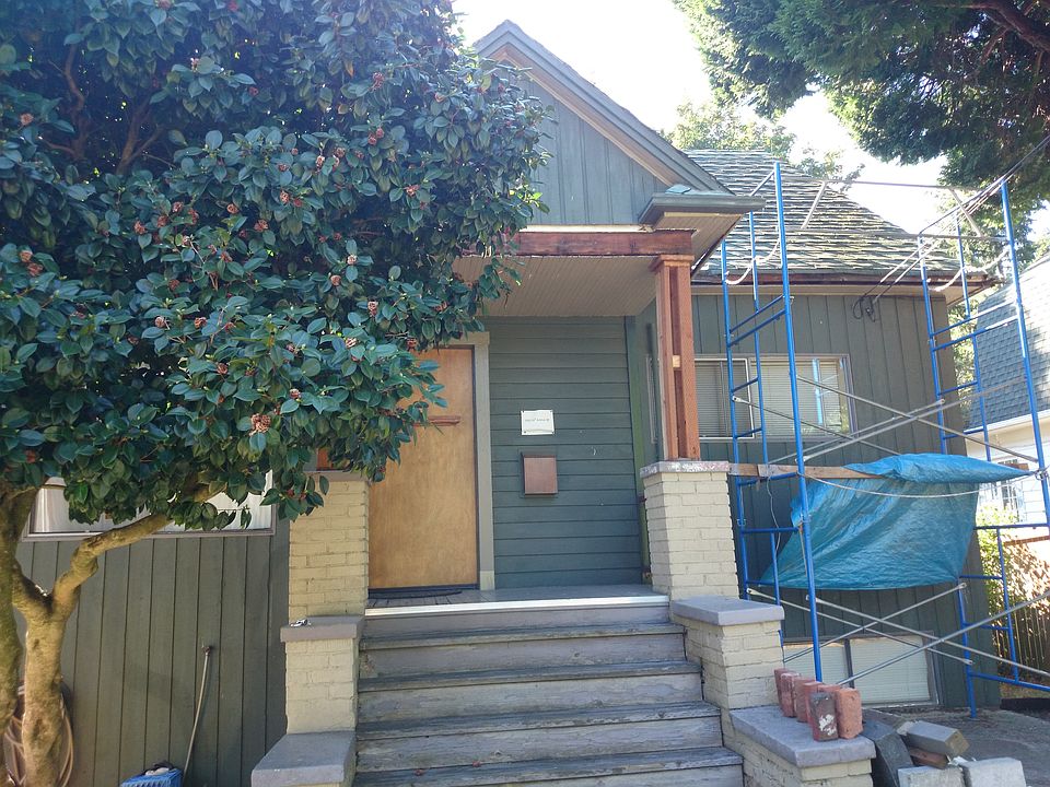 2nd image of 7021 16th Ave NE