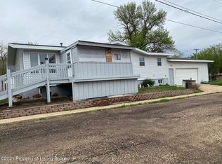 111 C St N, Richardton, ND 58652