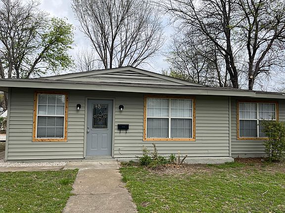 3 bedroom, 1 bath, completely renoavted