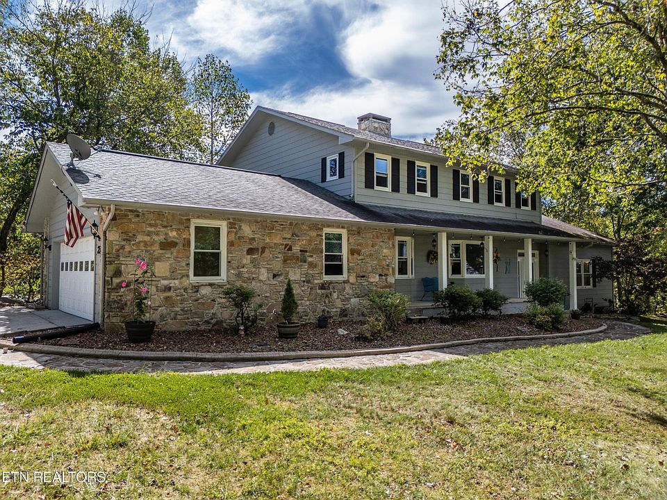 1st image of 25 Cloverdale Cir