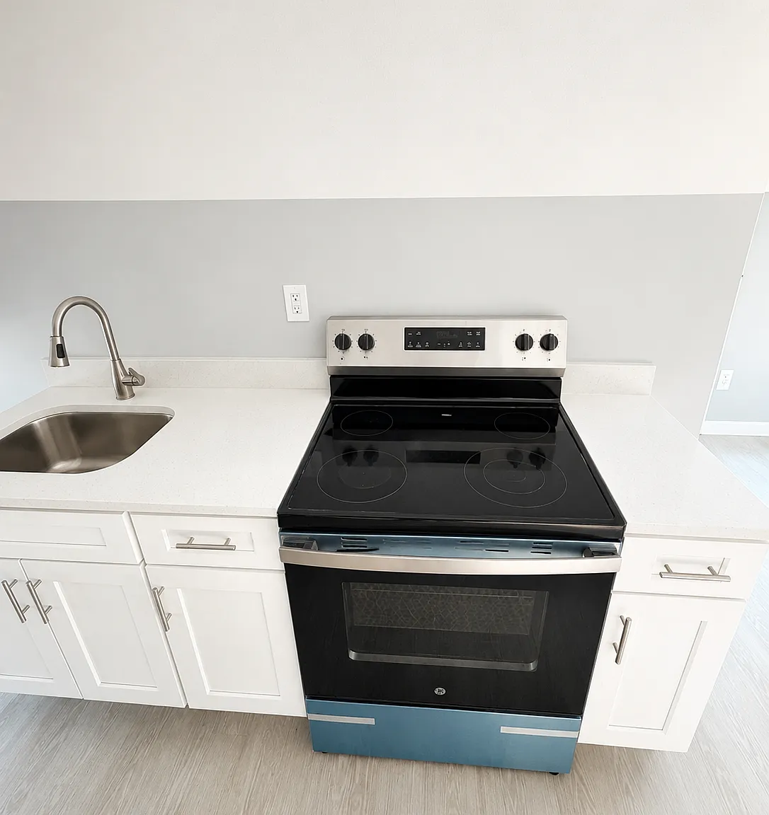 1 bed, 800 sqft, $1,525 — Photo 1